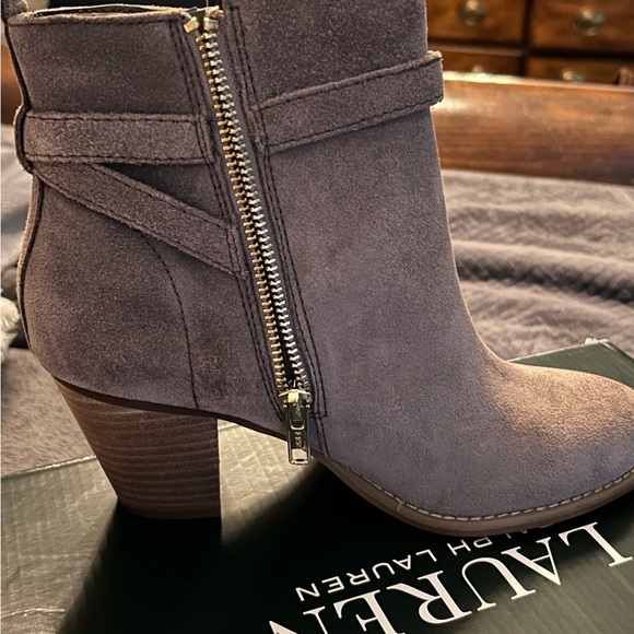 Brand new suede Ralph Lauren heeled short boots - Picture 3 of 4